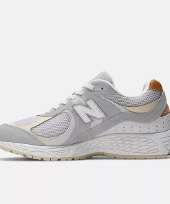 New balance 2002 Men Concrete with sandstone and grey matter