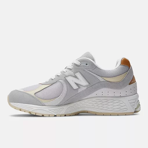 New balance 2002 Men Concrete with sandstone and grey matter