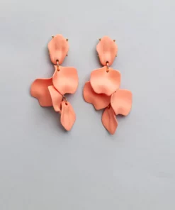 Bow19 Details Leaf Earrings Coral