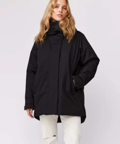 Makia Woman Aire Parka Black